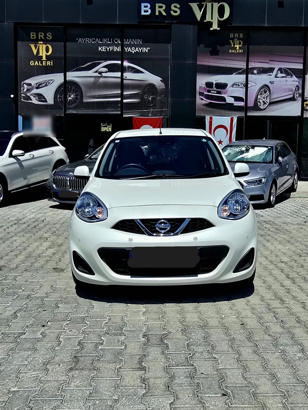 Nissan March 1.2 · 2022 · 7.000 km