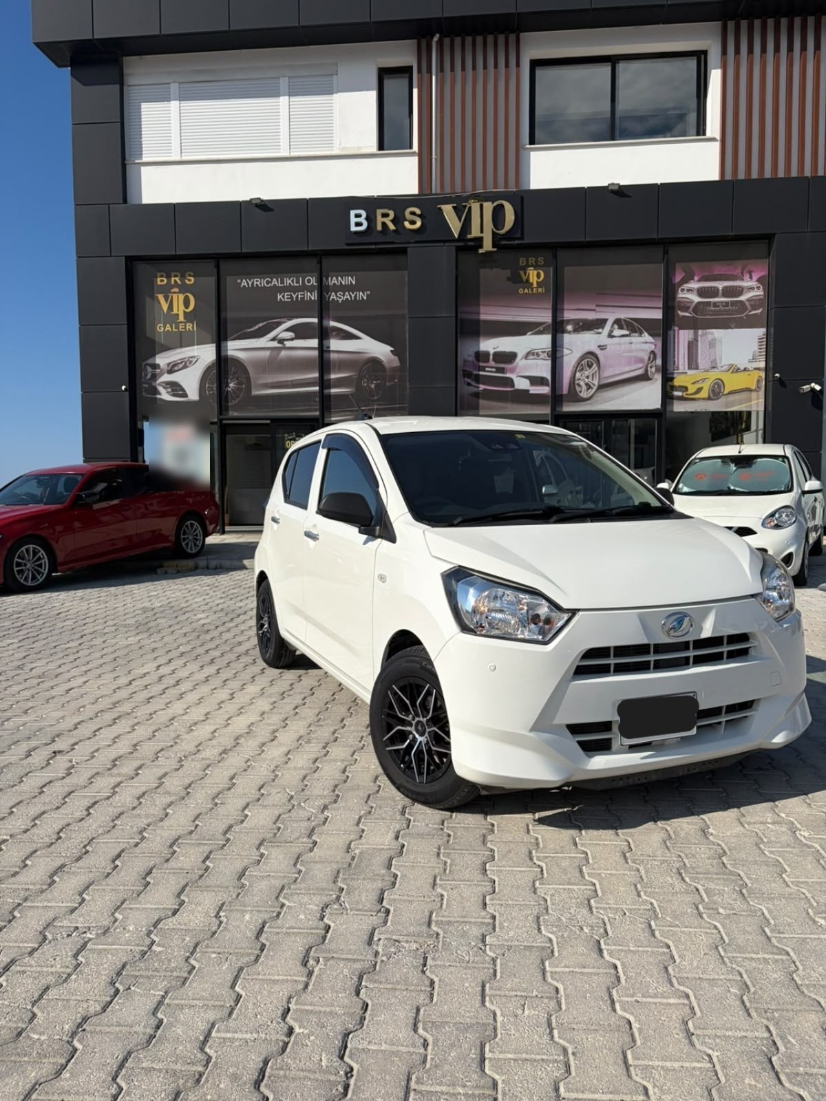 Daihatsu Mira ES 0.65 · 2019 · 60.000 km